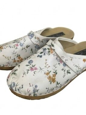 Floral White Leather Mules - Women’s Slip-On Clogs